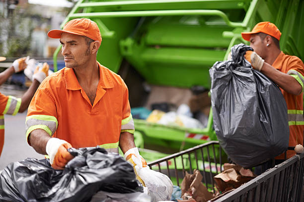 Best Commercial Cleanout Services  in Meadow Les, AK